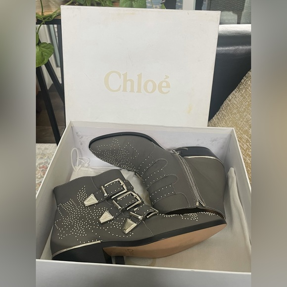 SOLD Chloe Suzanna boots new in box 5.5 - Picture 1 of 6